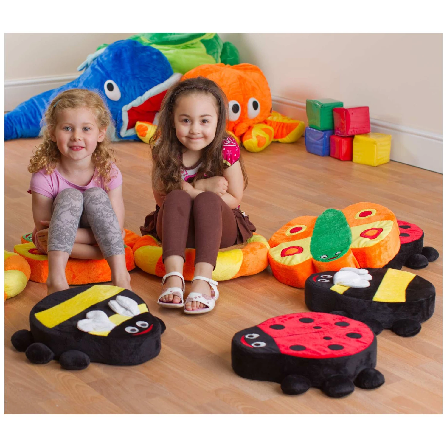 Back To Nature Story Cushions 1 Back To Nature Story Cushions